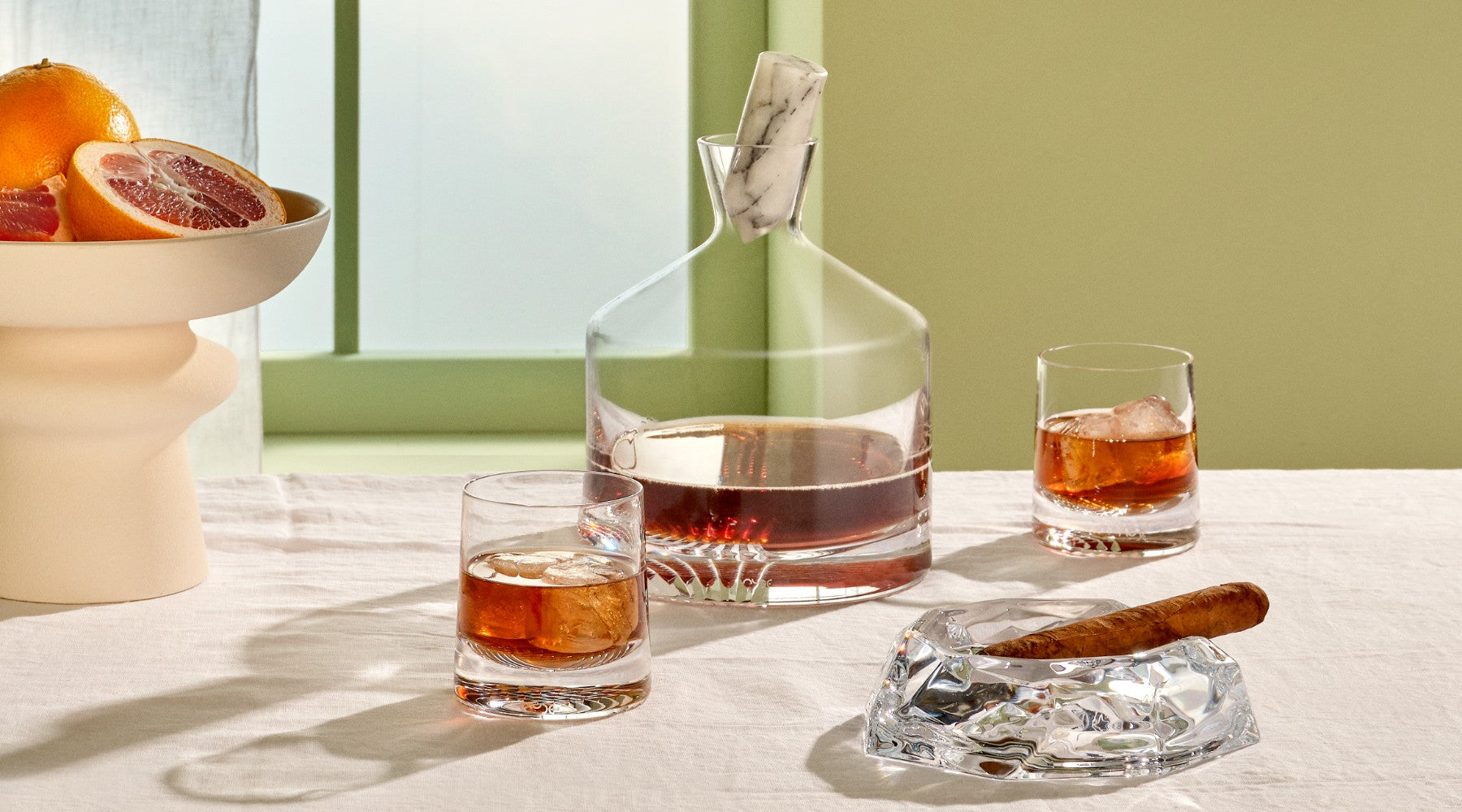 NUDE Alba gift set - whisky decanter with marble stop, set of 2 whisky SOF glasses and an Ice inspired ashtray