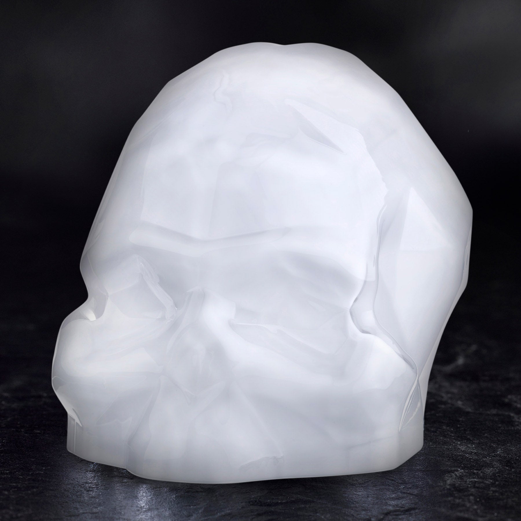 Teschio sfaccettato Memento Mori bianco opale grande