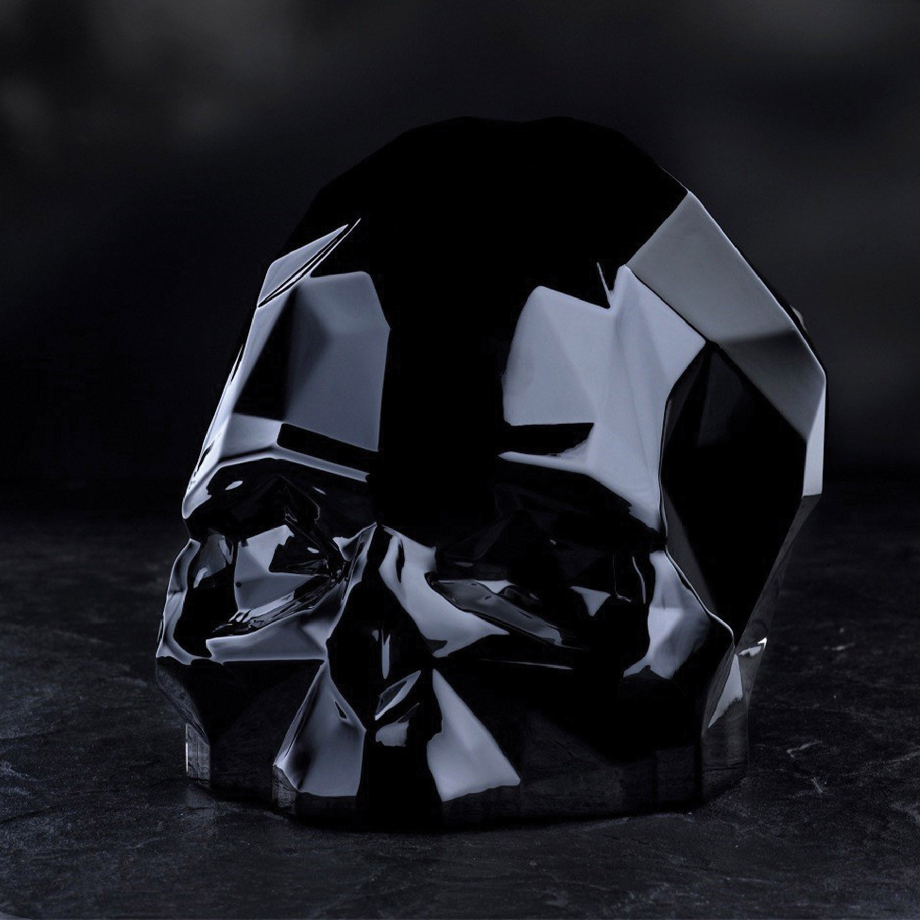 Memento Mori Faceted Skull Black Large