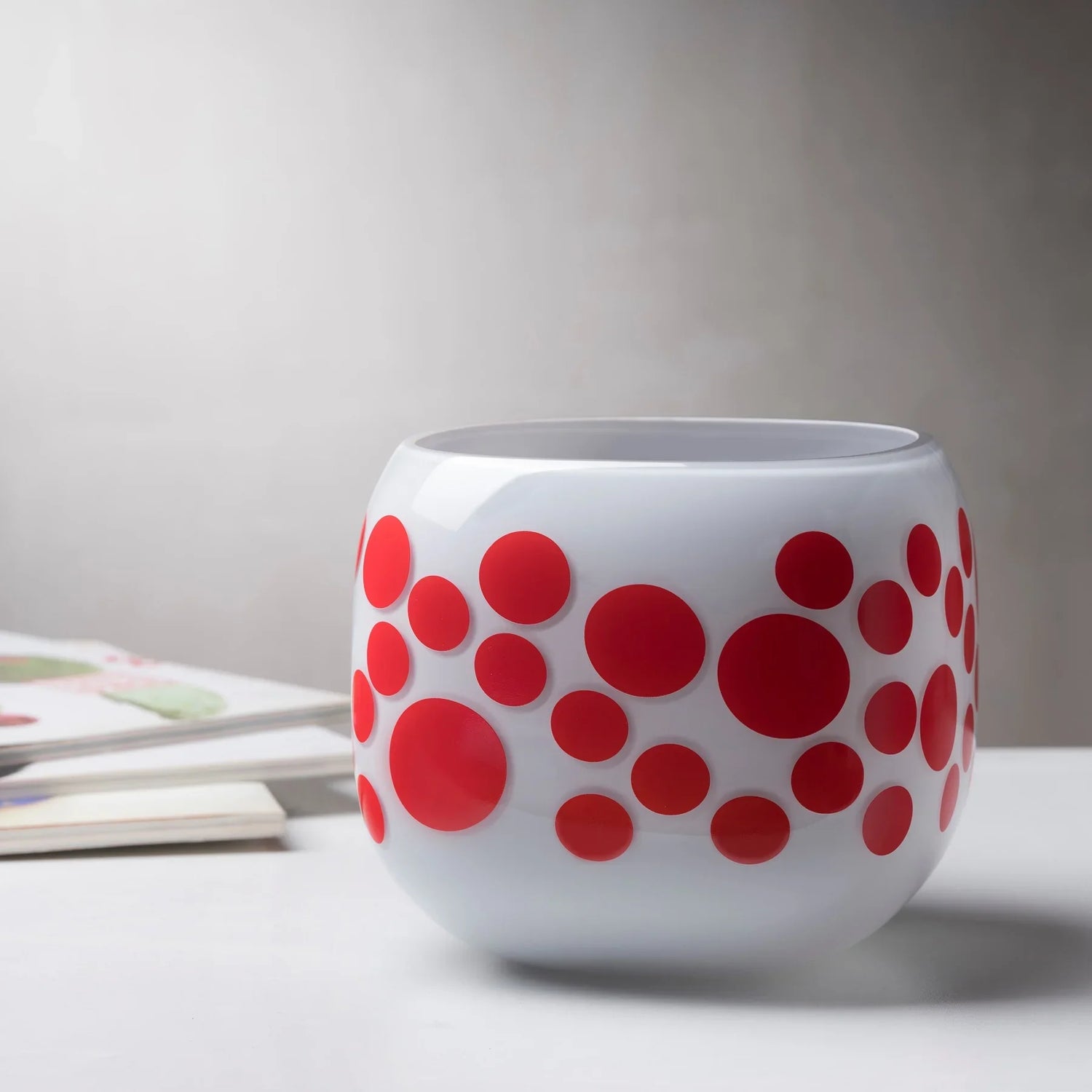Mono Box Vase Medium Polka Dotted - NUDE EU