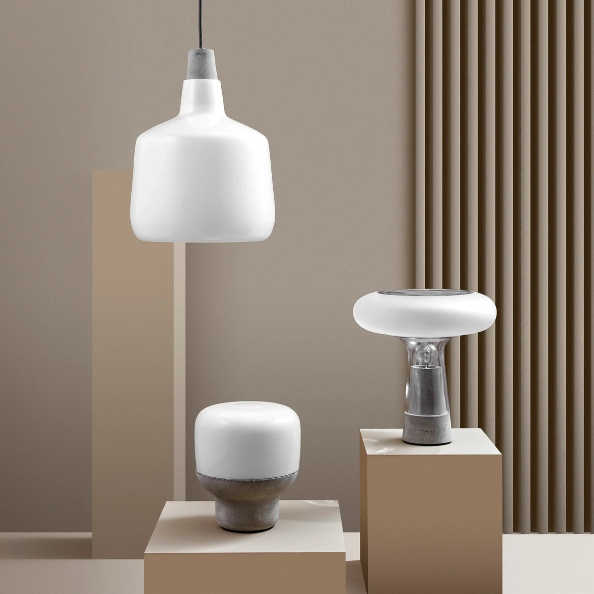 Smooth Lamp in Opaque Glass with Stone Base - NUDE EU