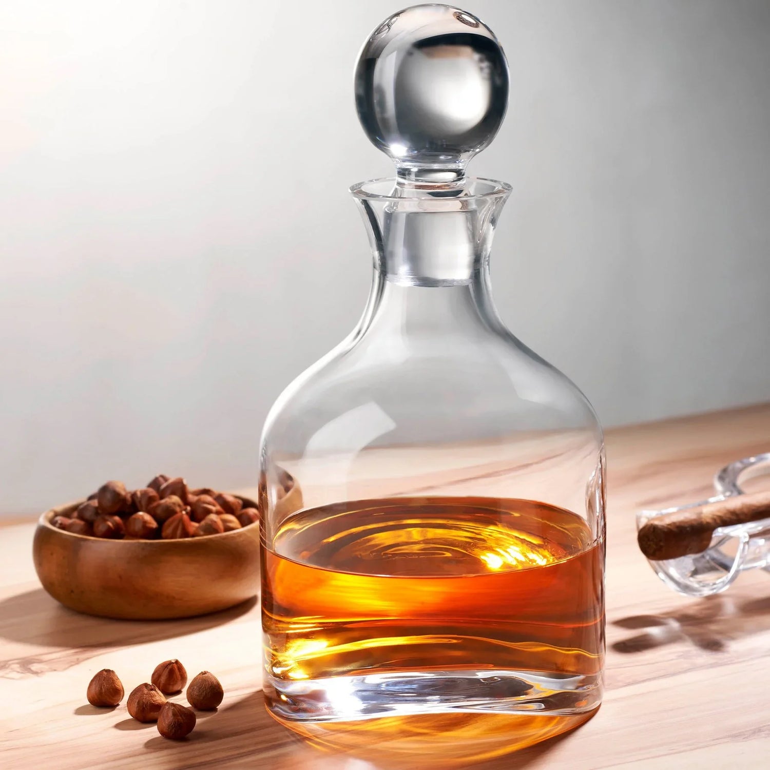 Arch Whisky Bottle - NUDE EU