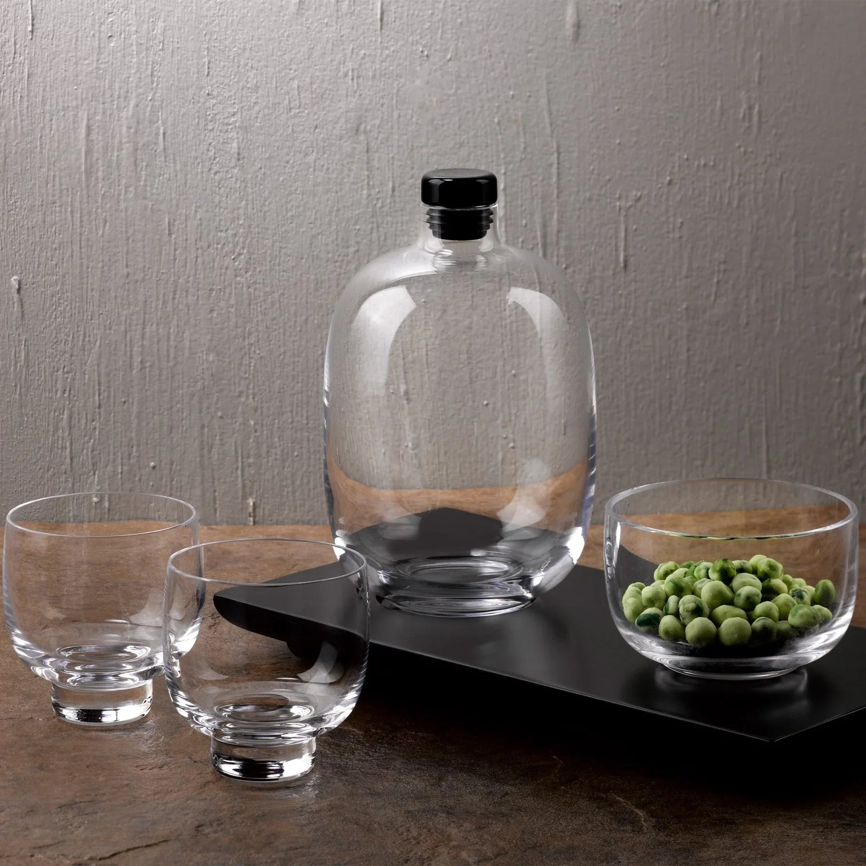 Malt Whiskey Bottle with Wooden Tray - NUDE EU
